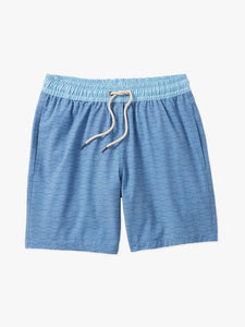 With a 7-inch inseam, sun-faded fabric, and a slightly tapered leg, the Bayberry combines a heritage look with updated comfort and functionality. A classic fit and a drawstring elastic waistband are a nod to tradition