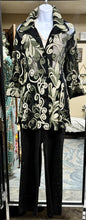 Load image into Gallery viewer, Swing Jacket Olive Ombre Swirl Damee Brand