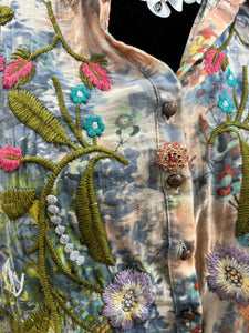 Aratta Floral Accent bluewash embroidered Blouse Shirt