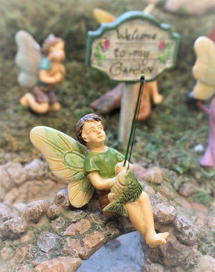 Miniature Garden Hat for Dollhouse Miniature Garden or Fairy